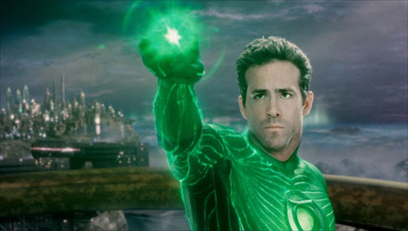 gkrin-lantern-o-taksidiotis-tou-diastimatos-taksidiotis-tou-diastimatos