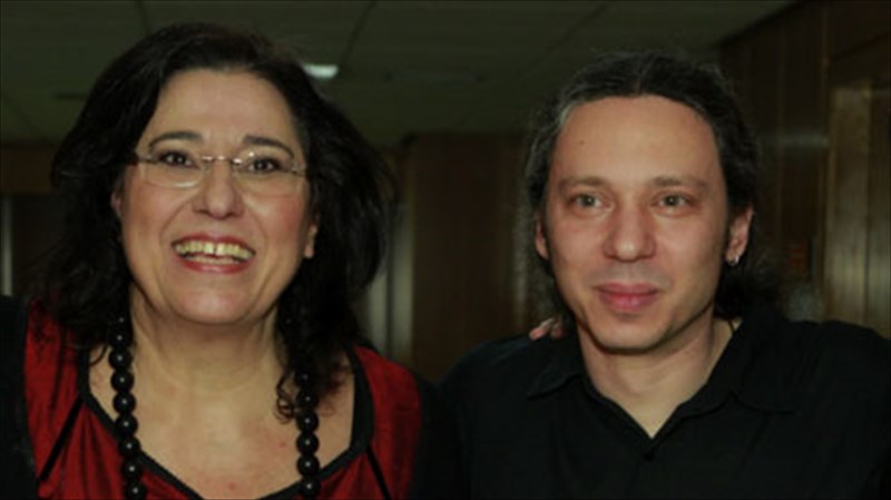 farantouri-ioannidis-tragoudoun-gia-ton-niko-gkatso