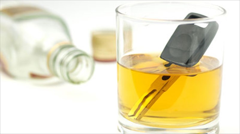 oi-5-sunithesteroi-muthoi-pou-mas-kanoun-na-pinoume-polu-sunithesteroi-muthoi-pou-mas-kanoun-na-pinoume-polu