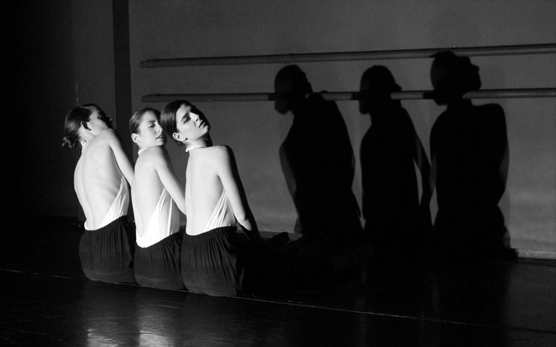 open-studio-sto-black-box-tis-kratikis-sxolis-orxistikis-texnis