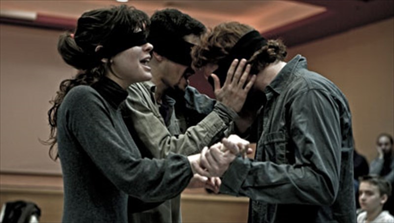 to-ethniko-theatro-stis-kallitexnikes-draseis-tis-athinas-me-tin-antigoni