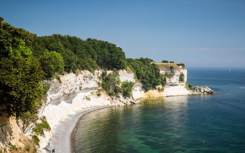 poia-meri-exoun-tin-idaniki-thermokrasia-gia-diakopes