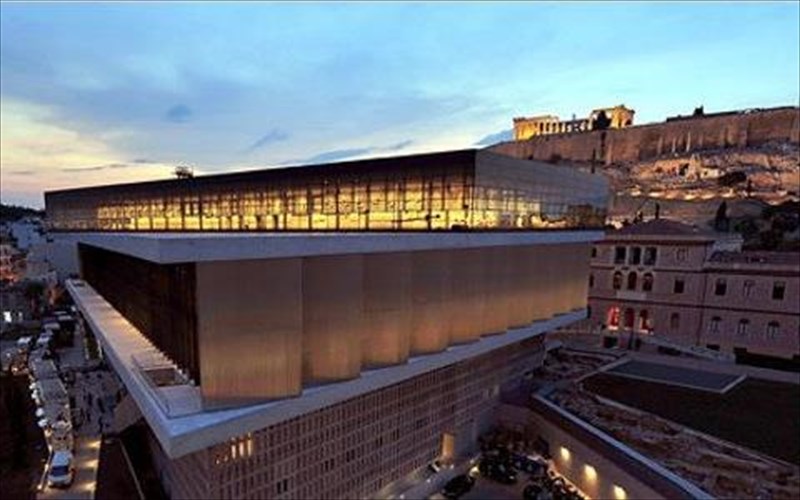 nuxta-sto-mouseiotis-akropolis