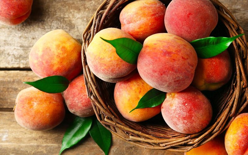 posi-zaxari-periexoun-ta-agapimena-mas-frouta