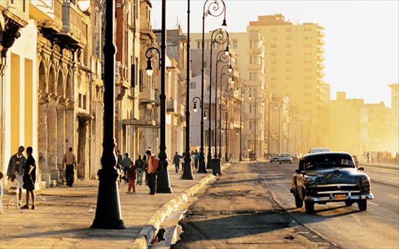 to-4o-cuba-festival-fernei-pathos-kai-ruthmo-stin-petroupoli