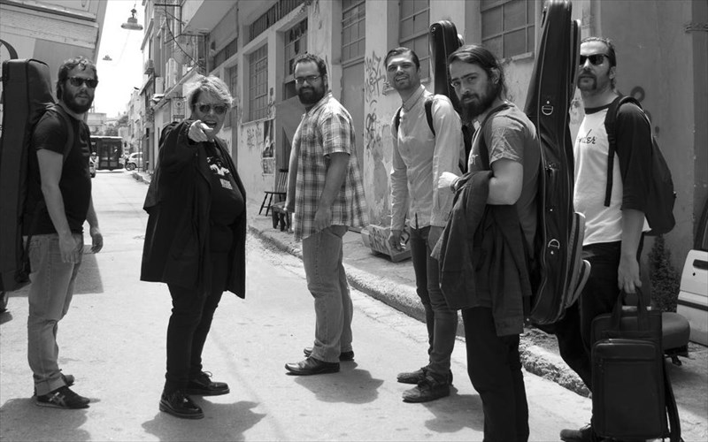 treis-must-sunaulies-gia-simera-to-bradu