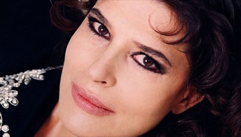 i-fani-arntan-se-enan-erota-xoris-prosopo