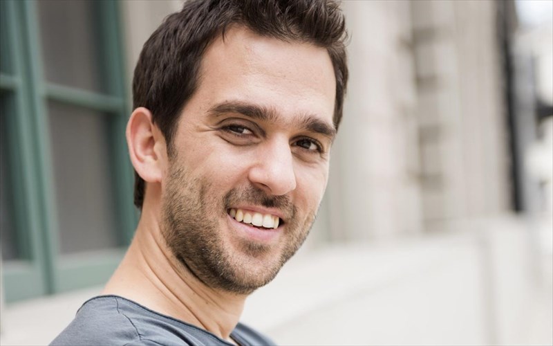 aleksis-grapsas-o-mousikos-piso-apo-to-empire-mas-mila-gia-to-ergo-tou-mousikos-piso-apo-to-empire-mas-mila-gia-to-ergo-tou