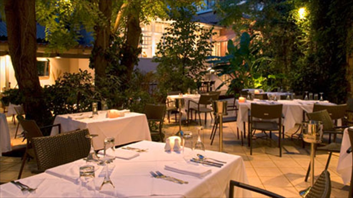 athiri-i-kouzina-tis-mamas-sti-nea-epoxi