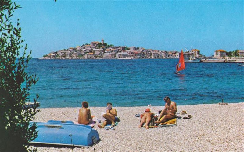 duo-ksenodoxeia-antiparaballontai-sti-samo