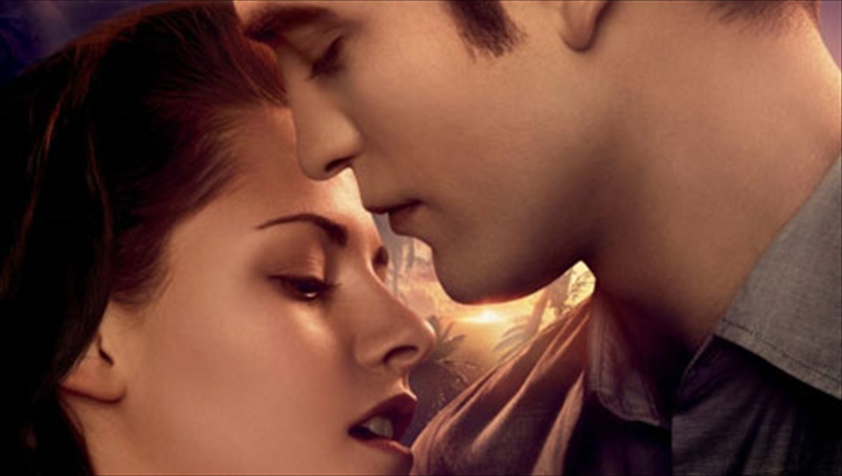 twilight-i-epistrofi-ton-romantikon-bampir-epistrofi-ton-romantikon-bampir