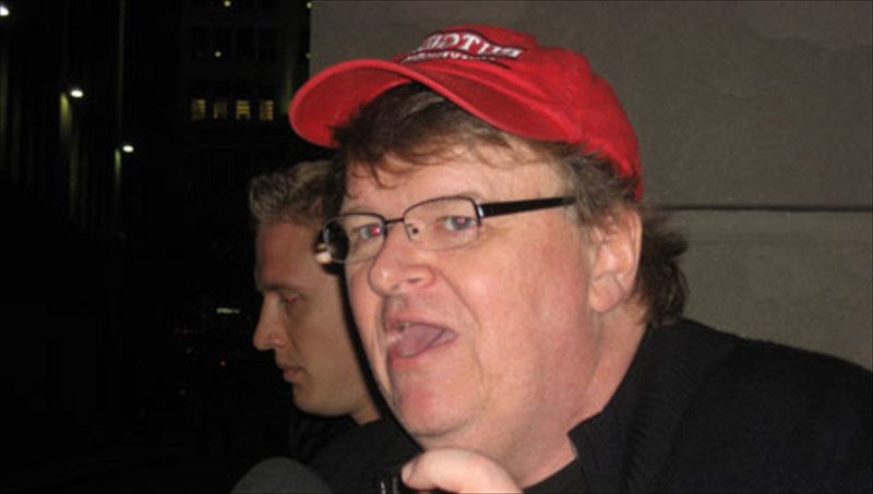 o-maikl-mour-se-ek-batheon-eksomologisi