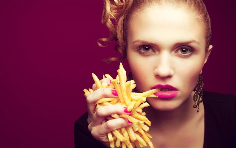 i-uperfagia-ksekina-apo-ton-egkefalo