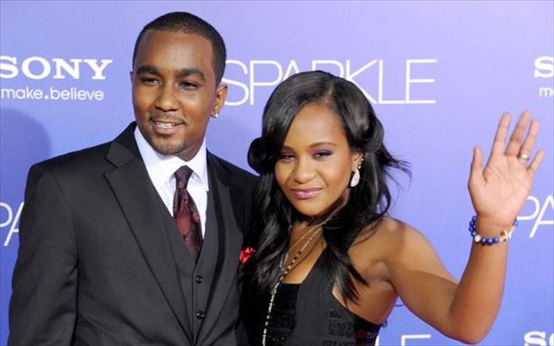 to-agori-tis-bobbi-kristina-brown-upeuthuno-gia-ton-thanato-tis