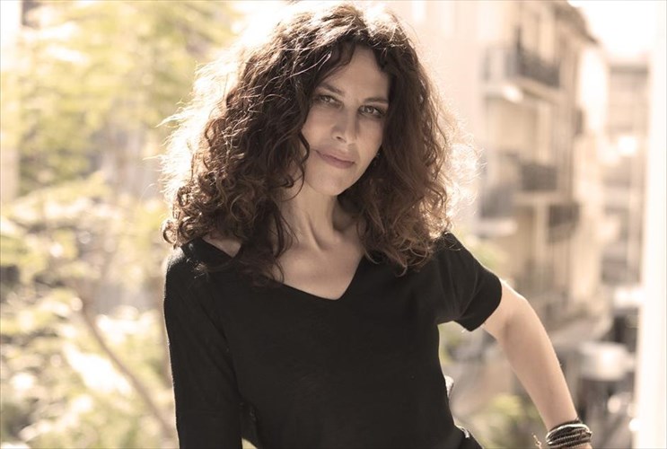 i-eleutheria-arbanitaki-giortazei-tin-panselino-sto-loutraki