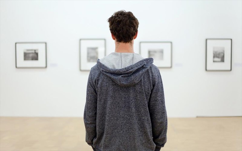 mia-eikastiki-ekthesi-gia-oles-tis-aisthiseis-stin-tate-tou-londinou