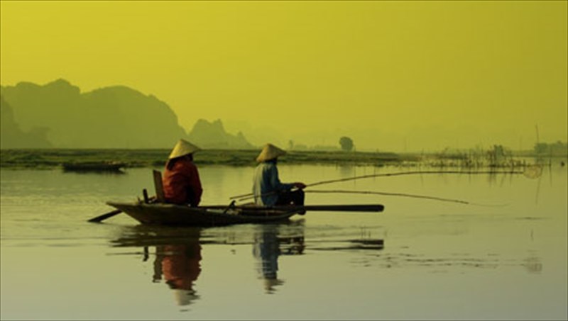 taksidia-zois-se-potamia-kai-okeanous