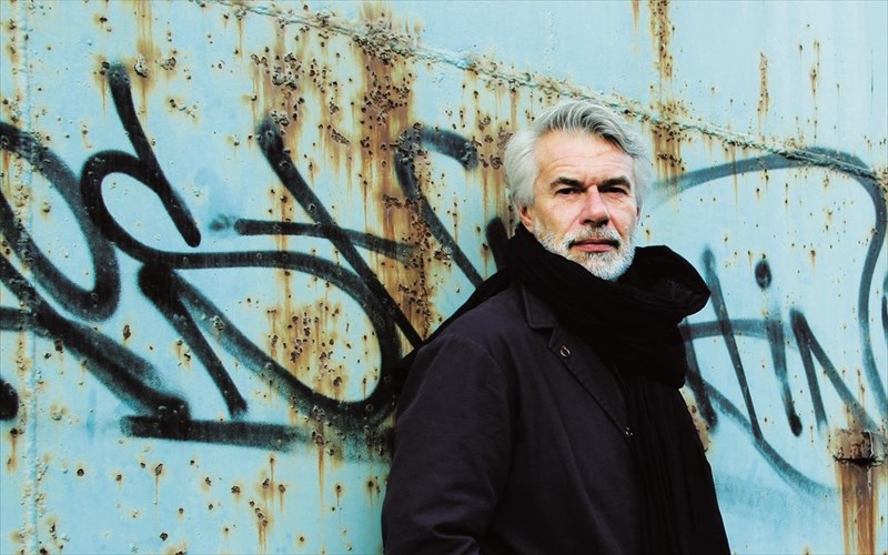 o-dieuthuntis-tis-tate-modern-sto-mouseio-kukladikis-texnis