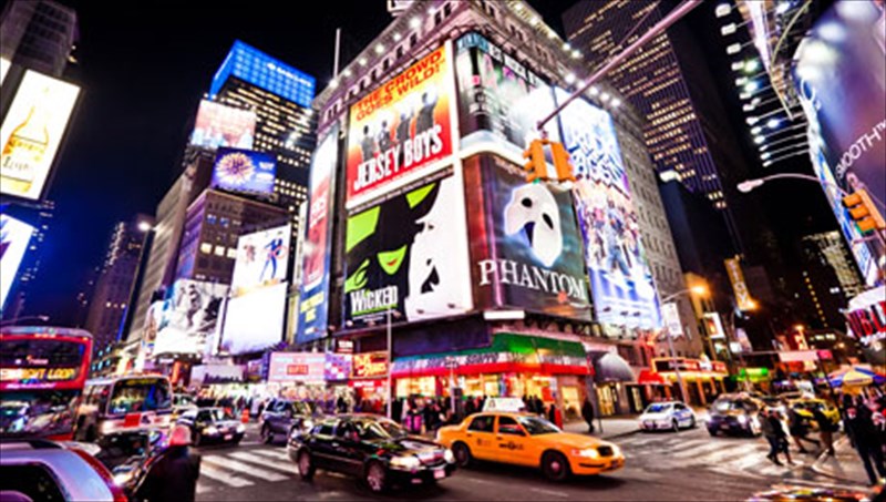 ta-pio-dimofili-aksiotheata-tou-kosmou-gia-ta-matia-sas-mono