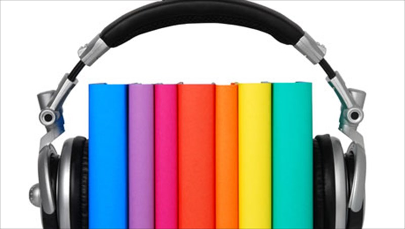 diasimoi-ithopoioi-daneizoun-ti-foni-tous-se-audio-books