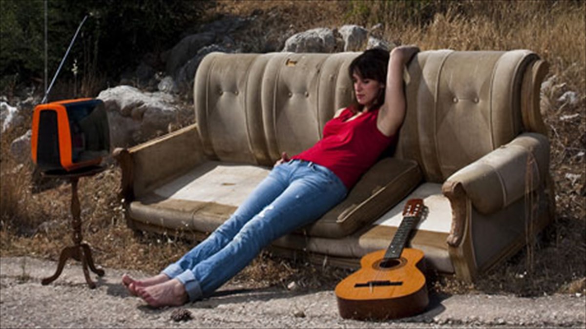 oi-tango-with-lions-egkainiazoun-fetos-ta-soap-parties