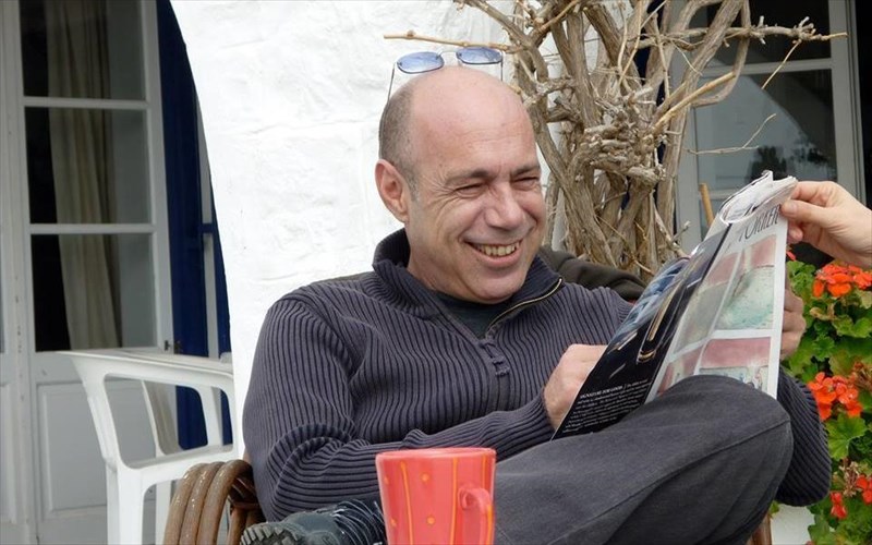 i-loula-tou-baggeli-raptopoulou-sti-skini