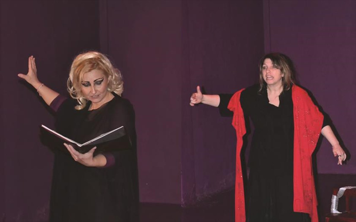 i-ora-tou-diabolou-ora-tou-diabolou