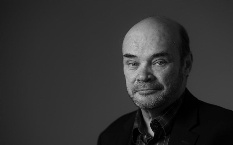 ntokimanter-me-tin-istoria-tou-oikonomikou-profiti-martin-armstrong