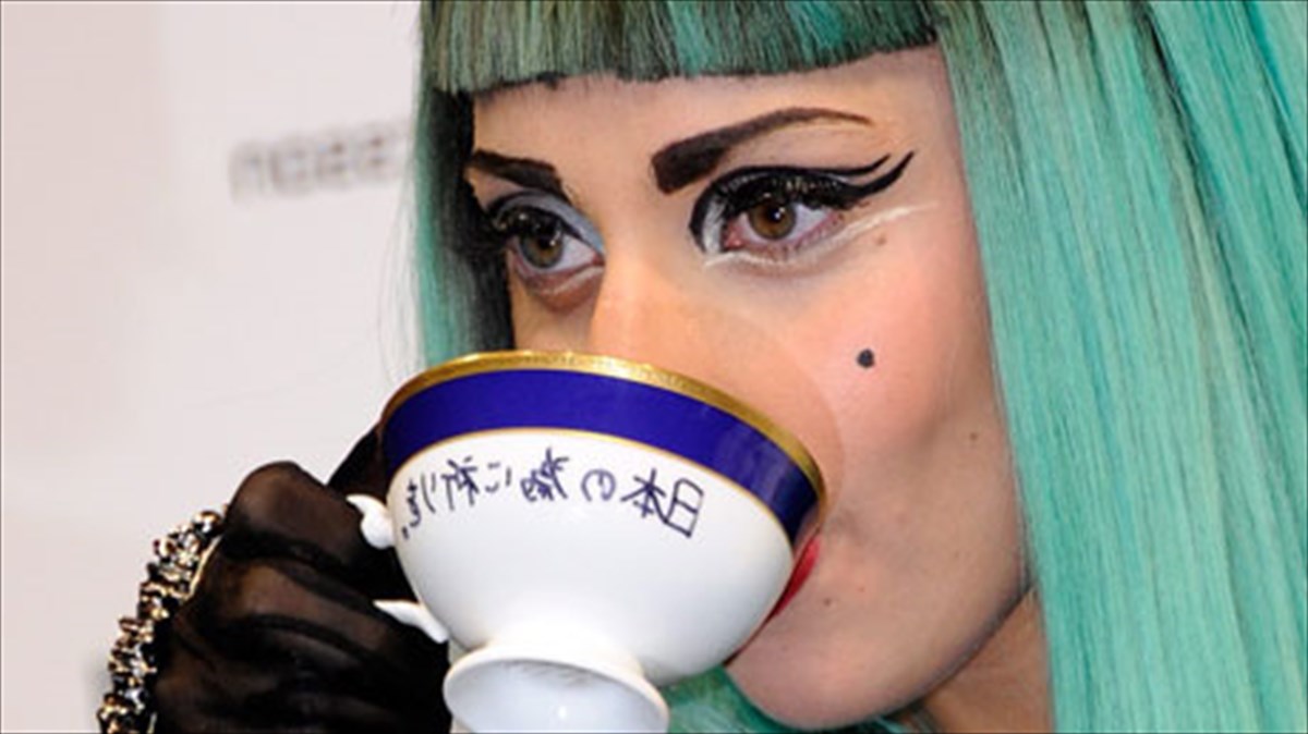 lady-gaga-i-tiletainia