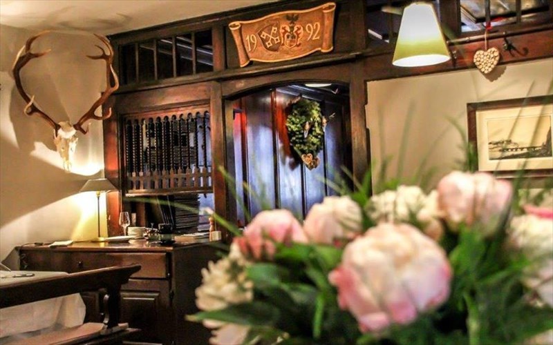 pos-einai-ta-eksi-pio-palia-estiatoria-tou-kosmou