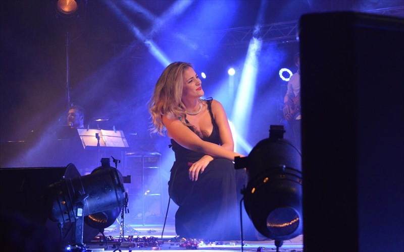 metrisame-me-tin-natassa-mpofiliou-sto-katrakeio-photos