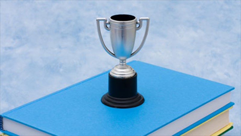 europaiko-brabeio-muthistorimatos-ston-kosta-xatziantoniou