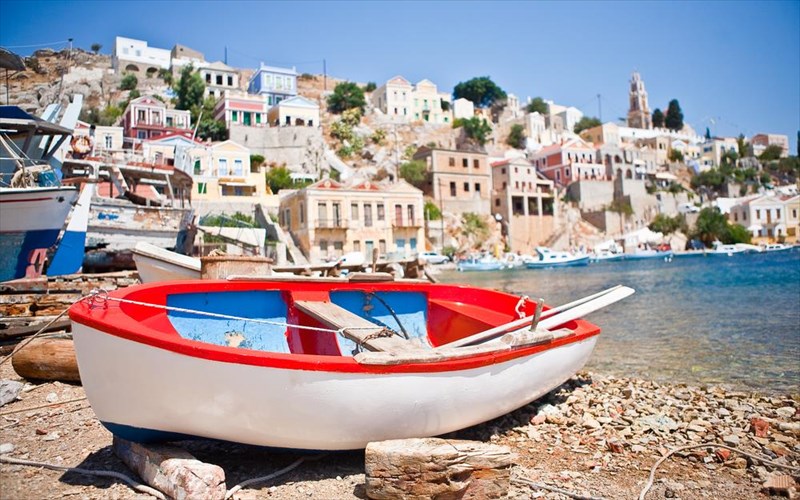 abta-i-auksisi-tou-fpa-den-tha-epireasei-ta-touristika-paketa-pros-tin-ellada