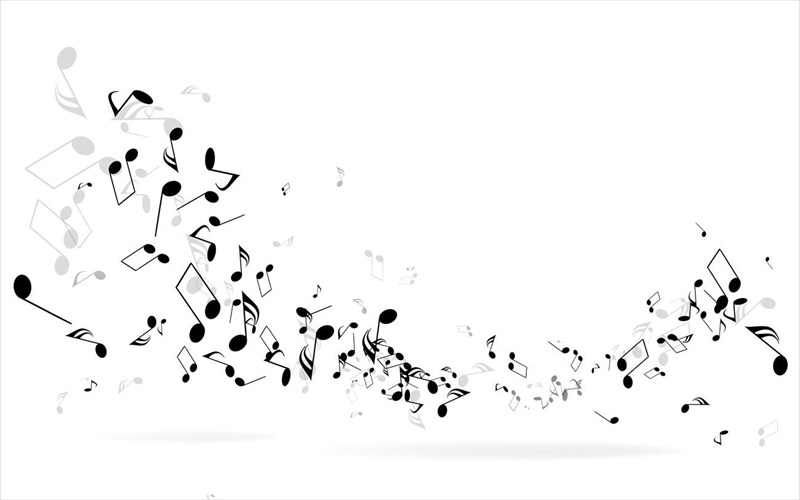 mia-mousiki-bradia-me-istories-gunaikon-ston-iano