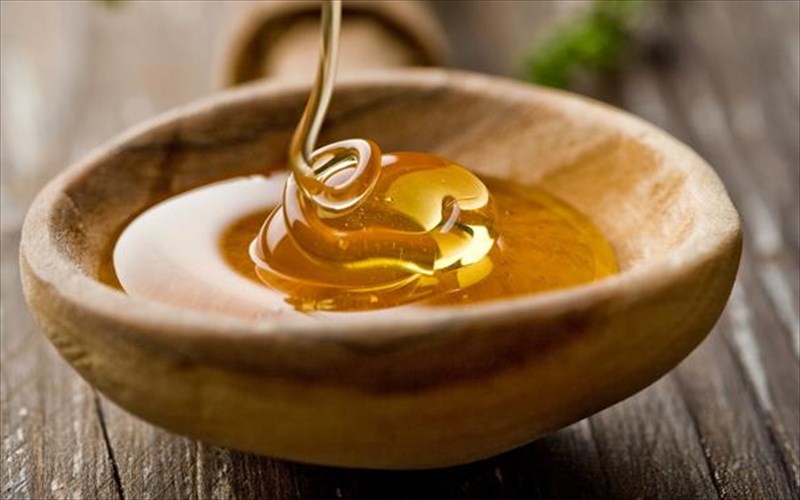 to-7o-festibal-ellinikou-meliou-mas-kanei-na-kollame