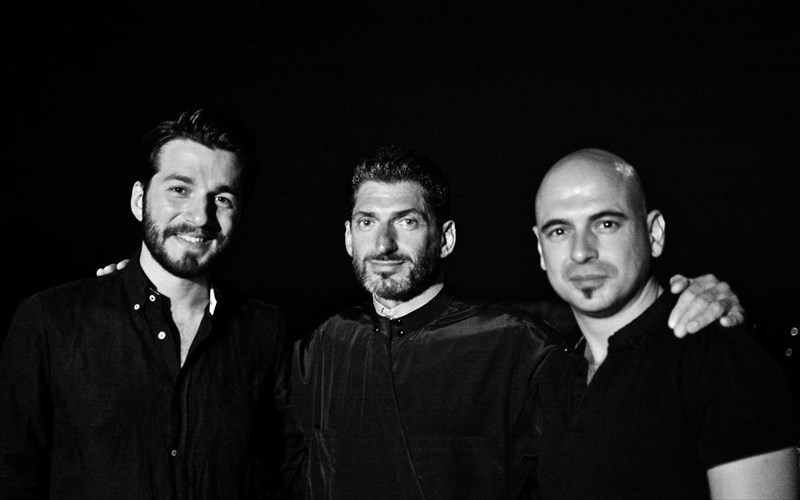 enas-mustikos-erotas-sto-ruthmos-stage