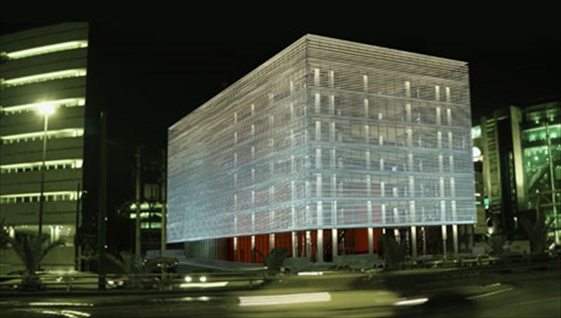 i-saskia-sasen-mila-gia-tin-pagkosmiopoiisi-kai-tin-koinoniki-anisotita