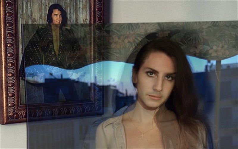 oi-esoterikoi-monologoi-tis-lana-ntel-rei-sto-atopos-blahblahblah