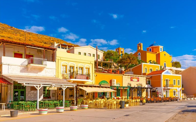 tzia-fthinoporini-kai-eulogimeni