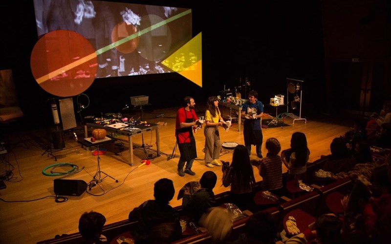 ekpaideutika-programmata-gia-olous-sti-stegi