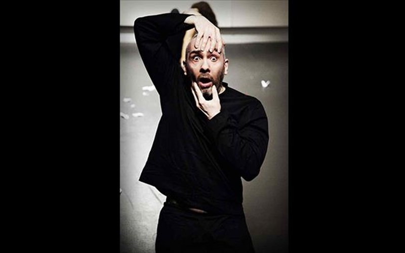 paratasi-parastaseon-gia-to-emeis-apo-tin-omada-simeio-miden