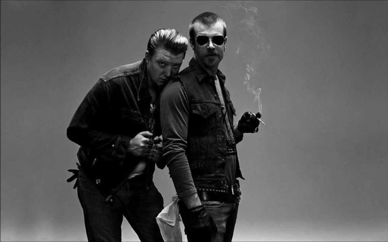 melos-tou-sunergeiou-ton-eagles-of-death-metal-thuma-tis-tromakratias-sto-parisi