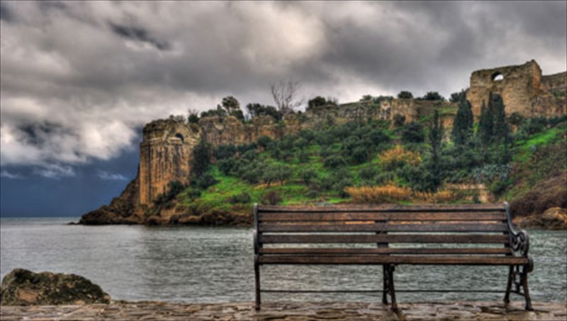 i-enetiki-messinia-mesa-apo-ti-matia-kai-ti-grafi-tou-kathigiti-andrea-nanetti