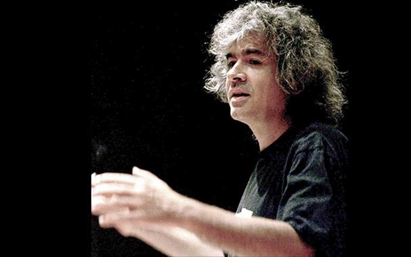 o-nikos-kupourgos-stis-sunantiseis-sto-cafe-tou-ianou