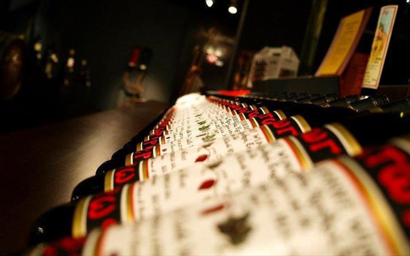 h-strofilia-dinei-to-enarktirio-laktisma-stis-xristougenniatikes-giortes