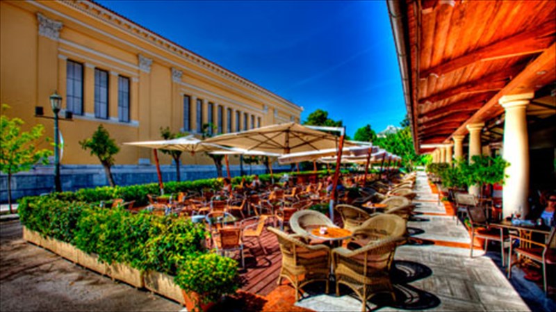 kuriakatikos-mpoufes-stin-aigli-zappeiou