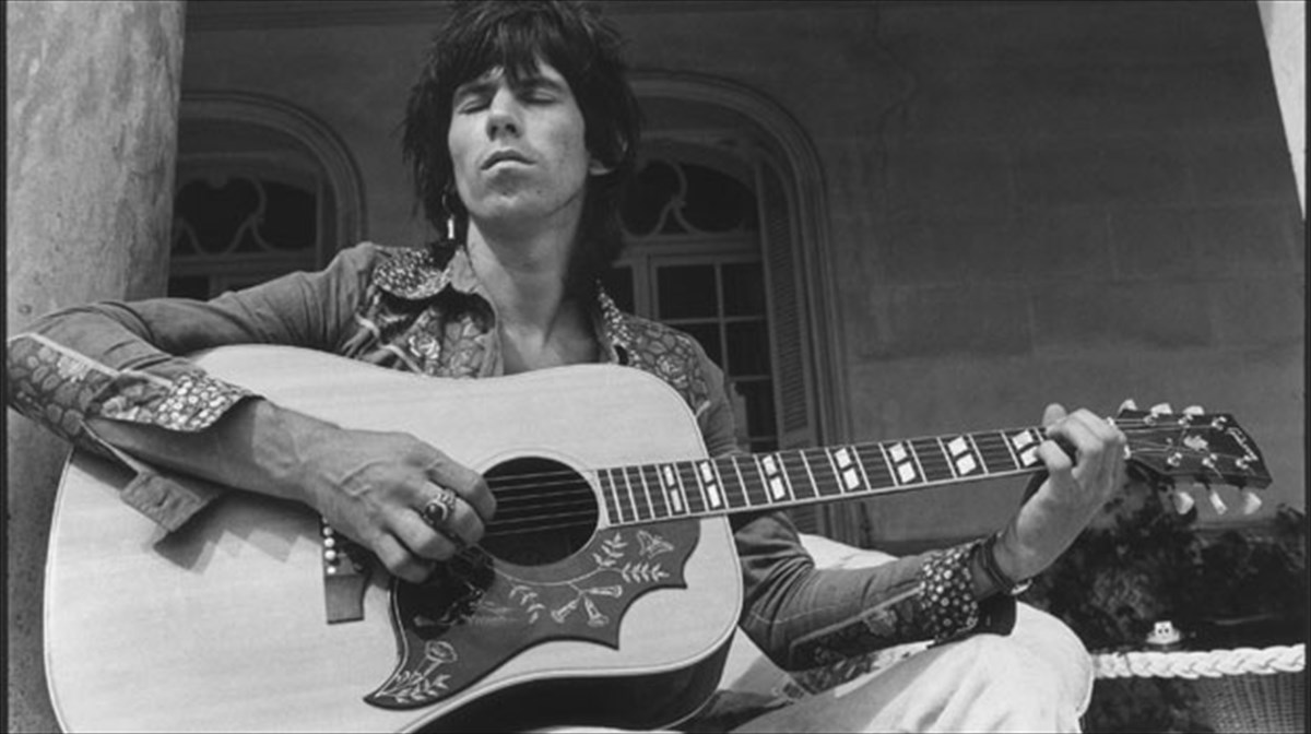 o-mik-tzagker-einai-anupoforos