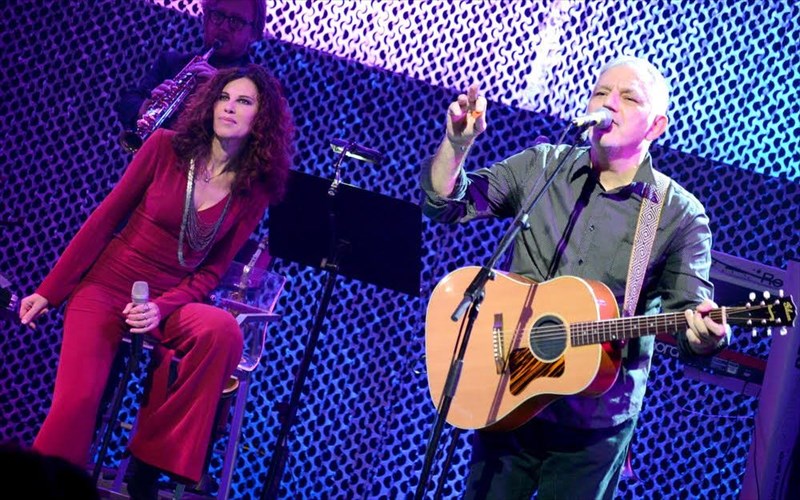 paratasi-emfaniseon-sto-botanikos-live-stage-gia-arbanitaki-portokaloglou-portokaloglou