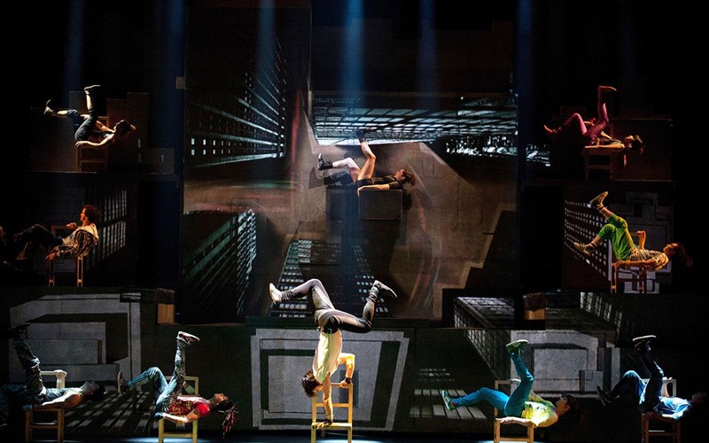 id-mia-kallitexniki-uperbasi-apo-to-cirque-eloize