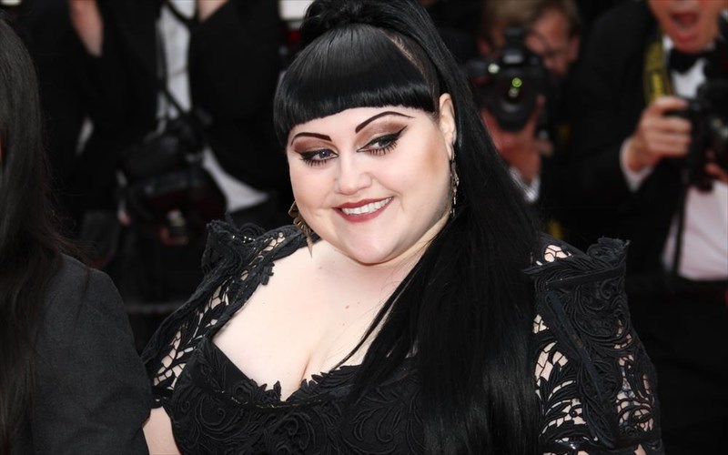 i-beth-ditto-tora-kai-sxediastria-modas